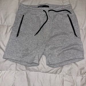 SWEAT SHORTS